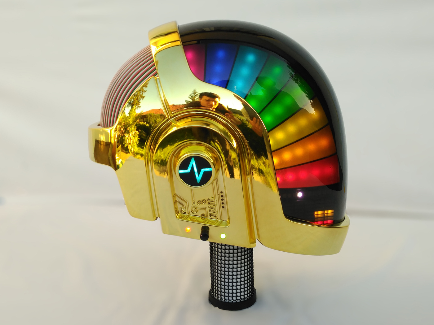 Someone Spent Two Years Making A Better, Stronger Daft Punk Helmet ...